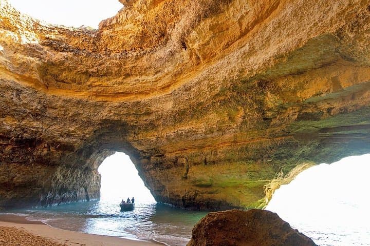 Private Benagil Cave Boat Tour from Armação de Pêra — Explore Algarve Sea Caves in 1 Hour photo 4