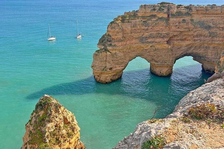Private Benagil Cave Boat Tour from Armação de Pêra — 2-Hour Coastal Cruise photo 3