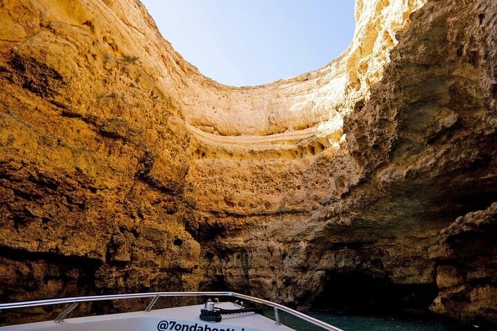 Private Benagil Cave Sunrise & Sunset Boat Tour from Armação de Pêra photo 3