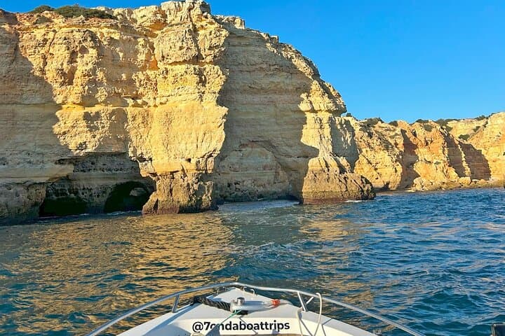 Private Benagil Cave Sunrise & Sunset Boat Tour from Armação de Pêra photo 4