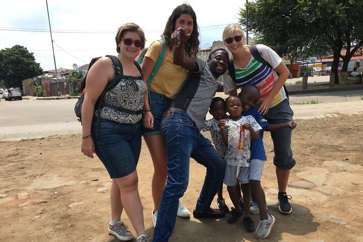 Soweto Walking Tour with Lunch: Vilakazi Street, Mandela House & Kliptown