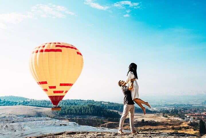 Pamukkale Hot Air Balloon Sunrise Flight with Transfers photo 4