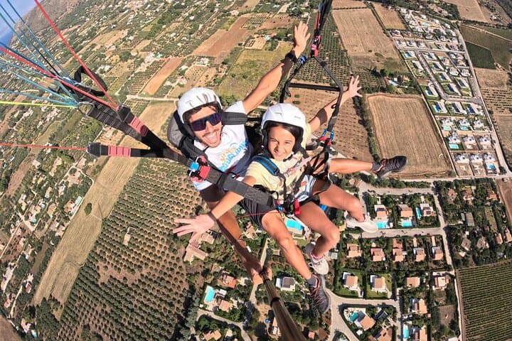 Soaring Over Sicily: Tandem Paragliding in Castellammare del Golfo photo 3