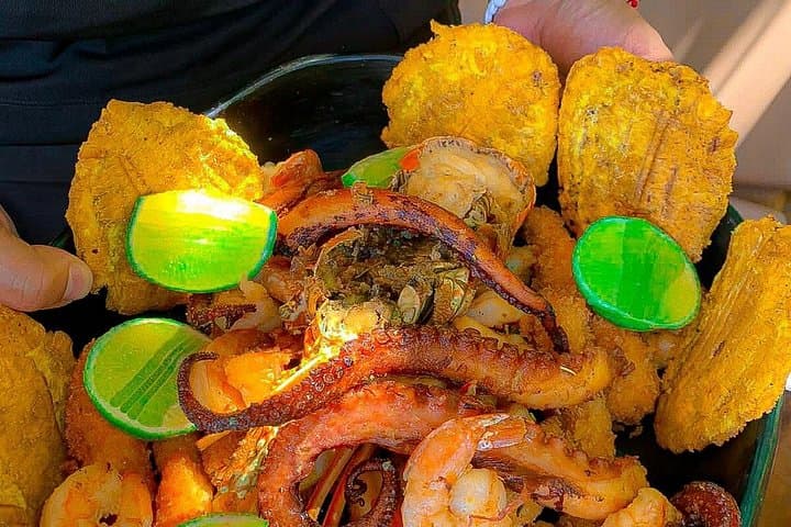 Cholón Island Day Party from Cartagena — Boat Trip, Beaches & DJs photo 2