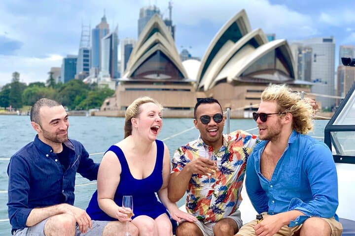 Sydney Harbour Catamaran Cruise: Opera House, Harbour Bridge & Aussie Bites