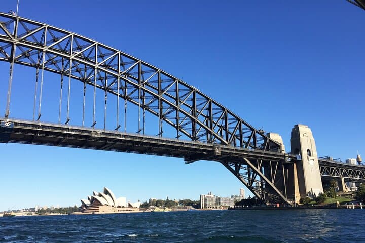 Sydney Harbour Catamaran Cruise: Opera House, Harbour Bridge & Aussie Bites photo 5