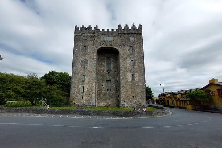 Private 2-Day Dublin to West Ireland Tour: Cliffs of Moher, Kylemore & Bunratty photo 2