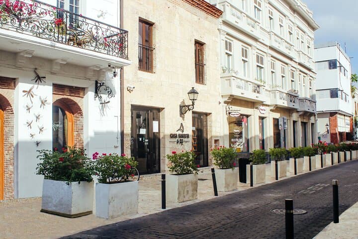 Santo Domingo Colonial Zone Walking Tour — Beer, Specialty Coffee & History photo 5