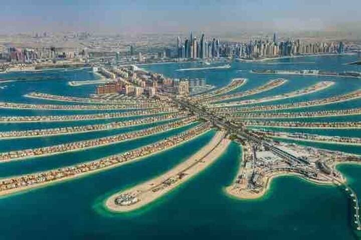 Half-Day Dubai Wonders: Zabeel Palace, Dubai Frame & Abra Ride photo 6