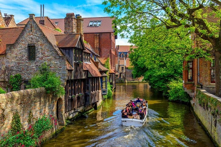 Bruges from Zeebrugge: 6-Hour Deluxe Shore Excursion to Market Square & Canals photo 3