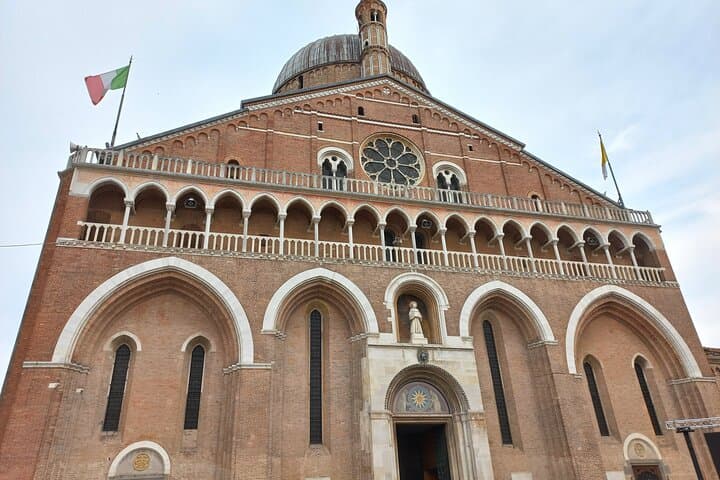 Padua Walking Tour: Top Sights, Hidden Gems & Local Secrets photo 3