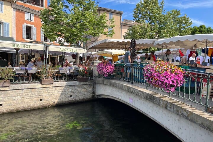 Private Village-Hopping Day Tour in Luberon from Avignon photo 6