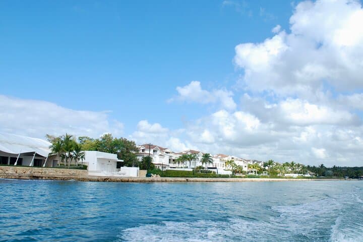 Saona Island & Chavón River Full-Day Tour — Natural Pools, Beach & Open Bar photo 4
