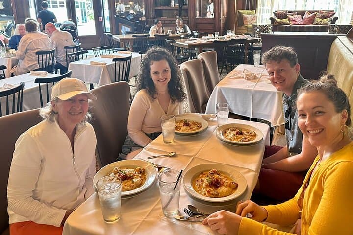 Savannah Southern Traditions Dinner Tour: Eat Your Way Through the Historic District photo 5