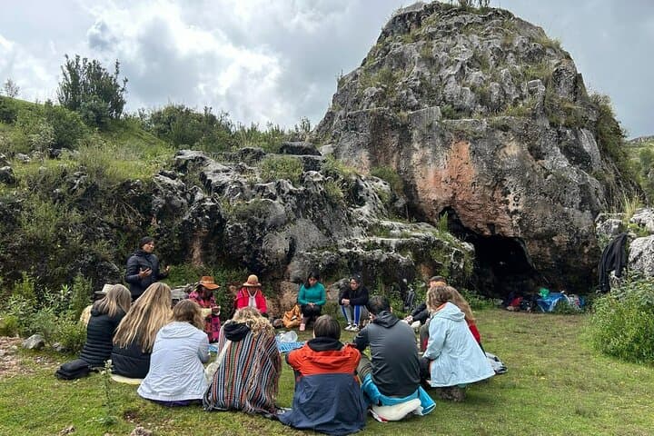 Moon Temple Shamanic Ceremonies in Cusco: Coca Leaf Readings, Cleansing & Pachamama Offerings photo 4