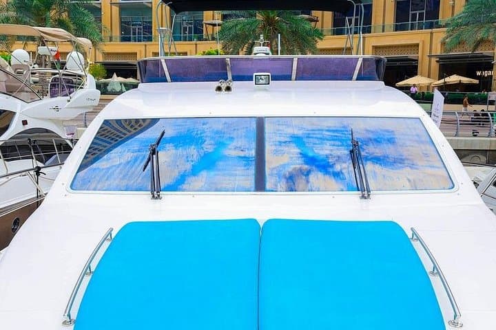 Dubai Marina Private Yacht Cruise: Atlantis, Burj Al Arab & Palm Views photo 3