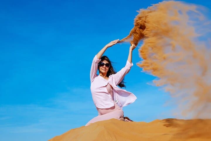 Private Dubai Evening Dune Bashing & Desert BBQ Experience photo 4