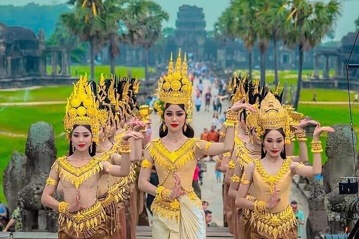 Big Circle Angkor: Full-Day Private Temple Tour to Preah Khan, Neak Pean & Pre Rup Sunset