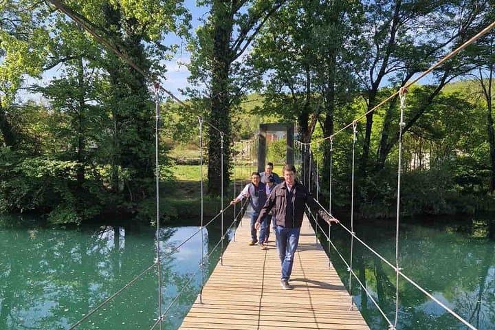 Imotski Blue & Red Lakes and Trebižet Waterfalls — Farm‑to‑Table Lunch and Wine Tasting photo 4