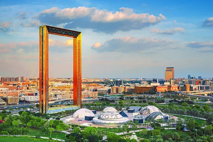 Dubai Frame Observatory: See Old Dubai and the Modern Skyline from 150m