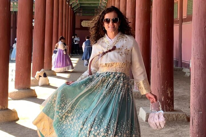 One-Day Seoul: Hanbok Photos, BBQ Alley and Jjimjilbang Recovery photo 3