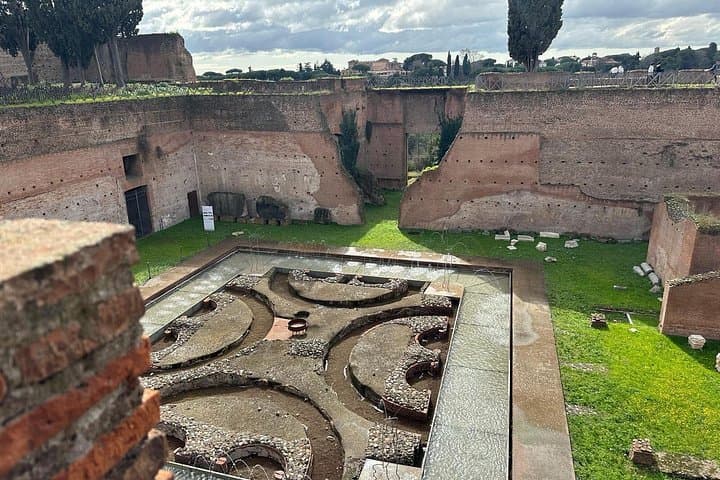 Private Ancient Rome Tour: Domus Tiberiana, Palatine Hill & Roman Forum photo 1