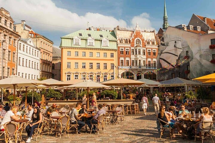Riga Walking Tour: Guided Sightseeing Through Old Town, Art Nouveau & Central Market photo 4