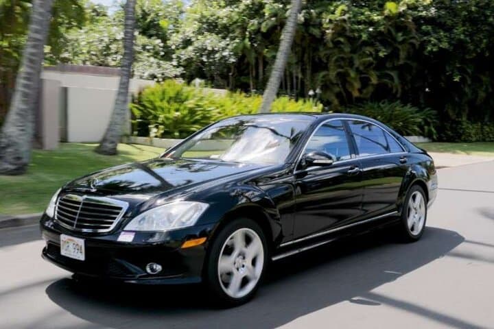 Luxury Private Departure Transfer from Oahu Hotels to Honolulu International Airport (HNL) photo 3