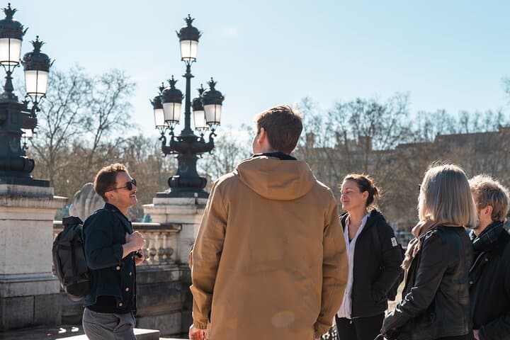 Bordeaux Evening Food Tour: Local Delicacies & Wine Tasting Walk photo 4