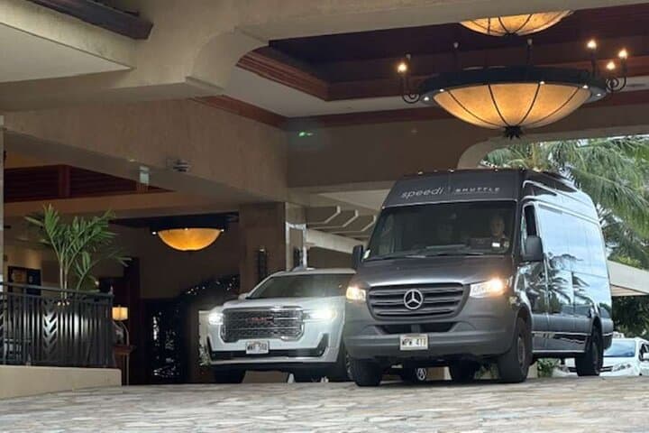 Maui Shared Hotel-to-OGG Airport Transfer: Pickup Areas, Timing & What to Expect photo 1