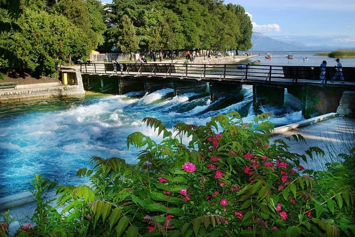 Struga to Vevchani Day Trip: Springs, Market & Nezlobinski Museum