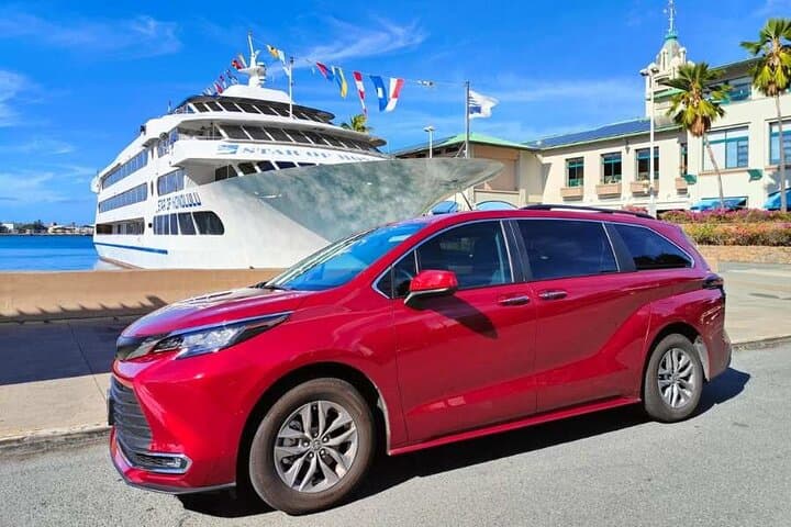Luxury Private Departure Transfer from Oahu Hotels to Honolulu International Airport (HNL) photo 4