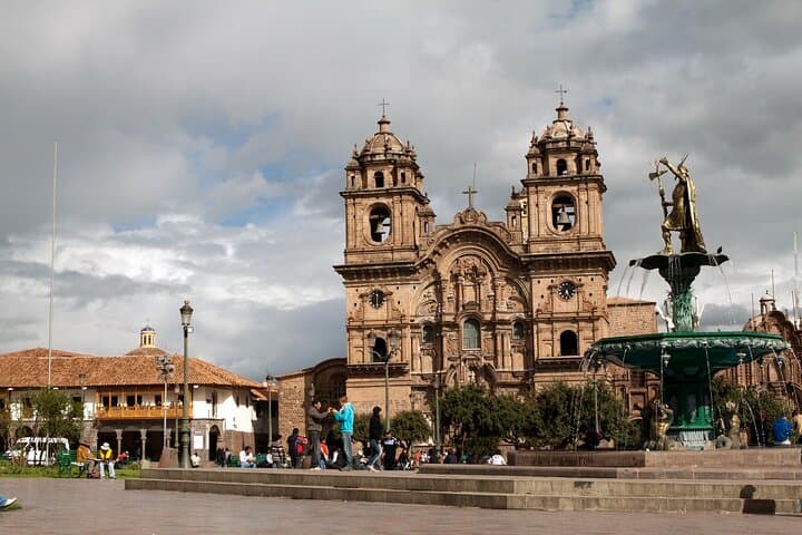 Cusco City Tour: Plaza de Armas, Qoricancha & Sacsayhuaman in One Day
