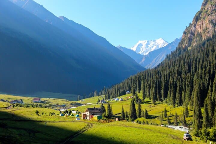4-Day Issyk-Kul & Altyn Arashan Highlights: Hot Springs, Eagle Hunting & Jeti-Oguz photo 1