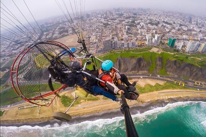 Paramotor Sky: Private Paragliding Over Lima’s Costa Verde photo 6