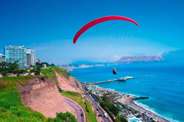 Paramotor Sky: Private Paragliding Over Lima’s Costa Verde photo 3