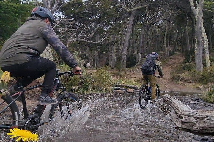 Electric Bicycle Experience at Estancia Túnel — Playa Larga E-Bike Tour from Ushuaia photo 4