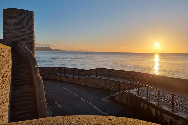 West Dorset Full-Day Tour: Lyme Regis, Charmouth, Symondsbury & West Bay photo 2