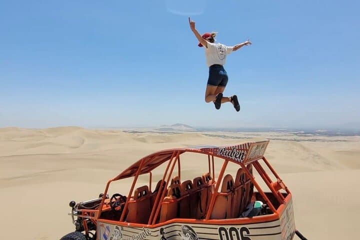 Sunset Dune Buggy & Sandboarding in Huacachina: Ride the Ica Oasis Dunes photo 4