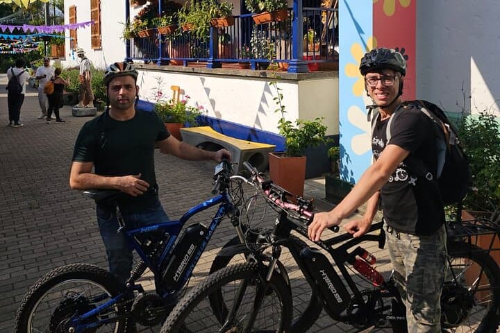 Medellín E-Bike City Tour: Ride to Pueblito Paisa, Park of the Lights & Laureles photo 2