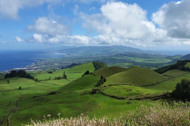 Sete Cidades Private Tour: Explore the Azores' Green & Blue Lakes photo 3