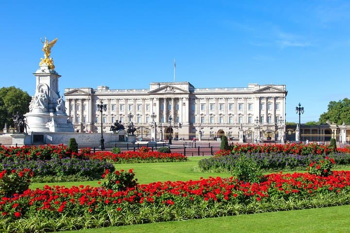 Royal Walking Tour from Hyde Park to Buckingham Palace — Guided London History Walk photo 1