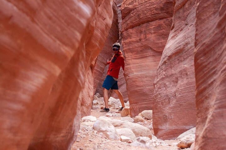 Private Guided Buckskin Gulch Slot Canyon Hike via Wire Pass photo 3