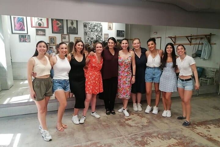 Seville Latin Dance & Salsa Class at Plaza Virgen de los Reyes photo 4