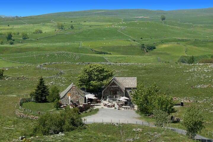 Aubrac Plateau Day Trip: Aligot Lunch in a Traditional Buron photo 4