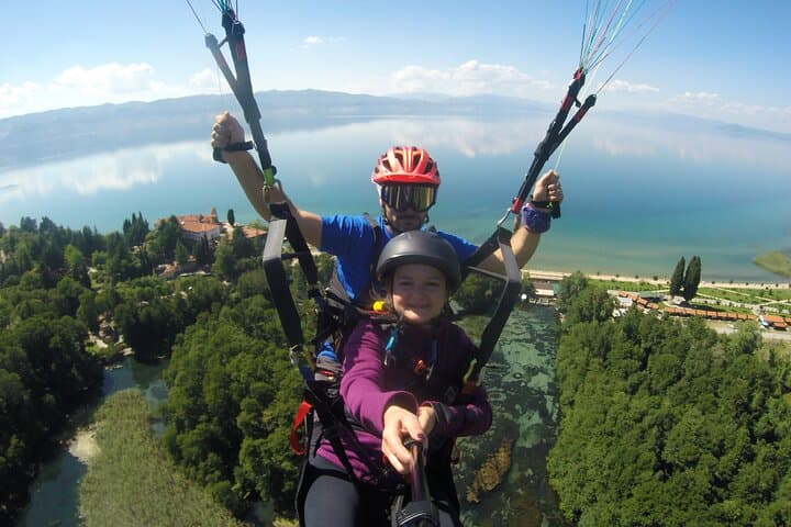 Private Paragliding Over Lake Ohrid: Tandem Flights & Acrobatics photo 3
