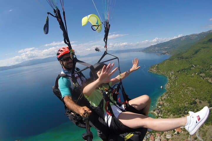 Private Paragliding Over Lake Ohrid: Tandem Flights & Acrobatics photo 4