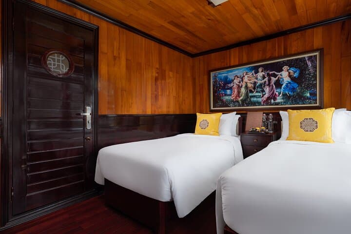 3-Day Hera Cruise: Explore Ha Long & Lan Ha Bay from Hanoi photo 4