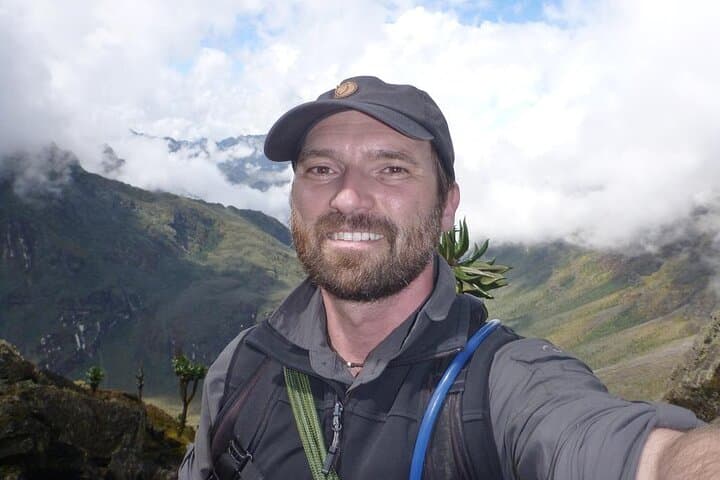 4-Day Mount Bisoke Hike & Bwindi Gorilla Trekking Adventure photo 2