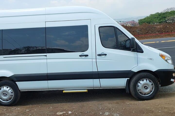 Private Transfer from SJO to Jacó & Los Sueños — Direct Airport Shuttle with Tárcoles Crocodile Stop photo 5